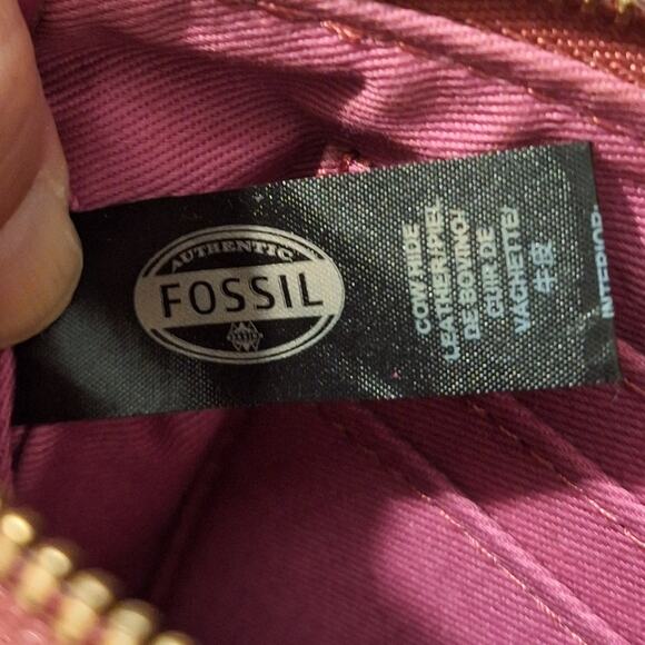 Fossil Wristlet 7" x 5" Red Fuschia Leather Colorblock Clutch Classic Retro - Picture 5 of 9